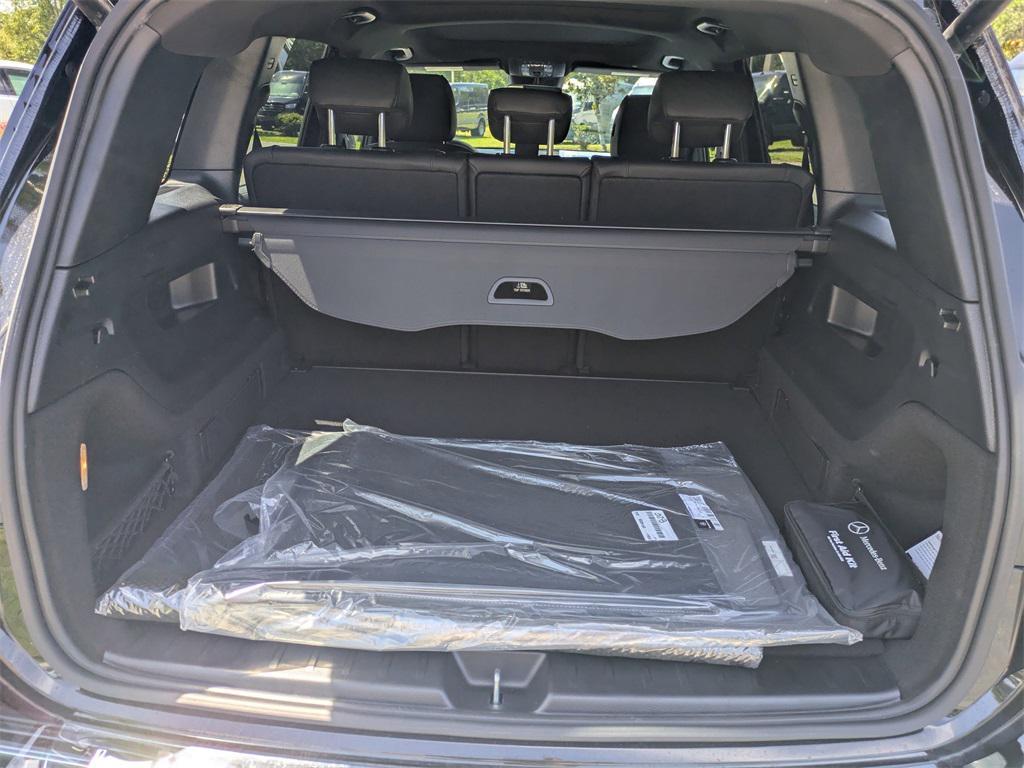 new 2026 Mercedes-Benz GLB 250 car, priced at $51,815