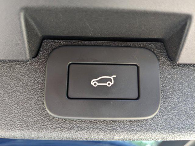used 2024 Land Rover Discovery car, priced at $48,644