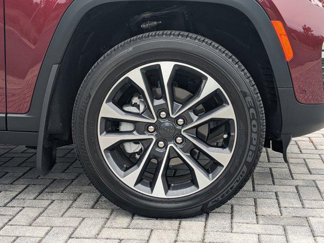 used 2025 Jeep Grand Cherokee car, priced at $44,823