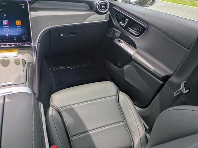 new 2025 Mercedes-Benz GLC 300 car, priced at $53,085