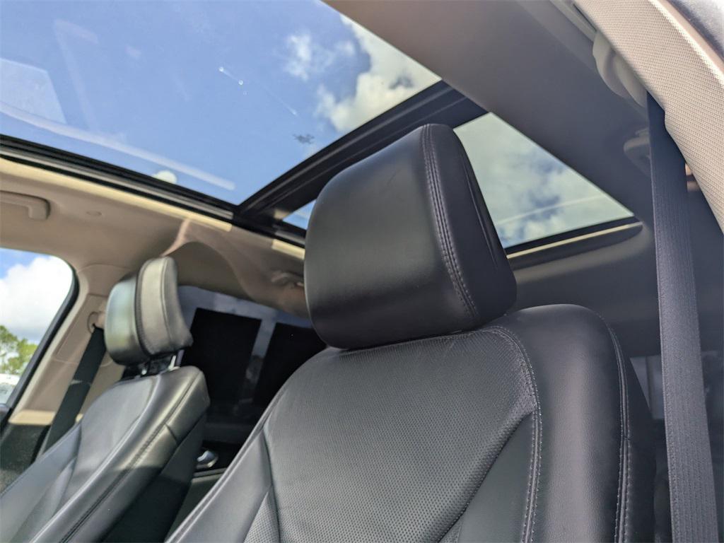 used 2021 Lincoln Nautilus car, priced at $29,999