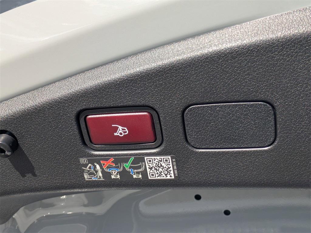 new 2026 Mercedes-Benz CLE 300 car, priced at $80,415