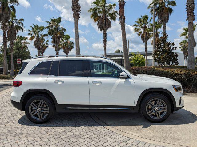 new 2024 Mercedes-Benz GLB 250 car, priced at $52,690