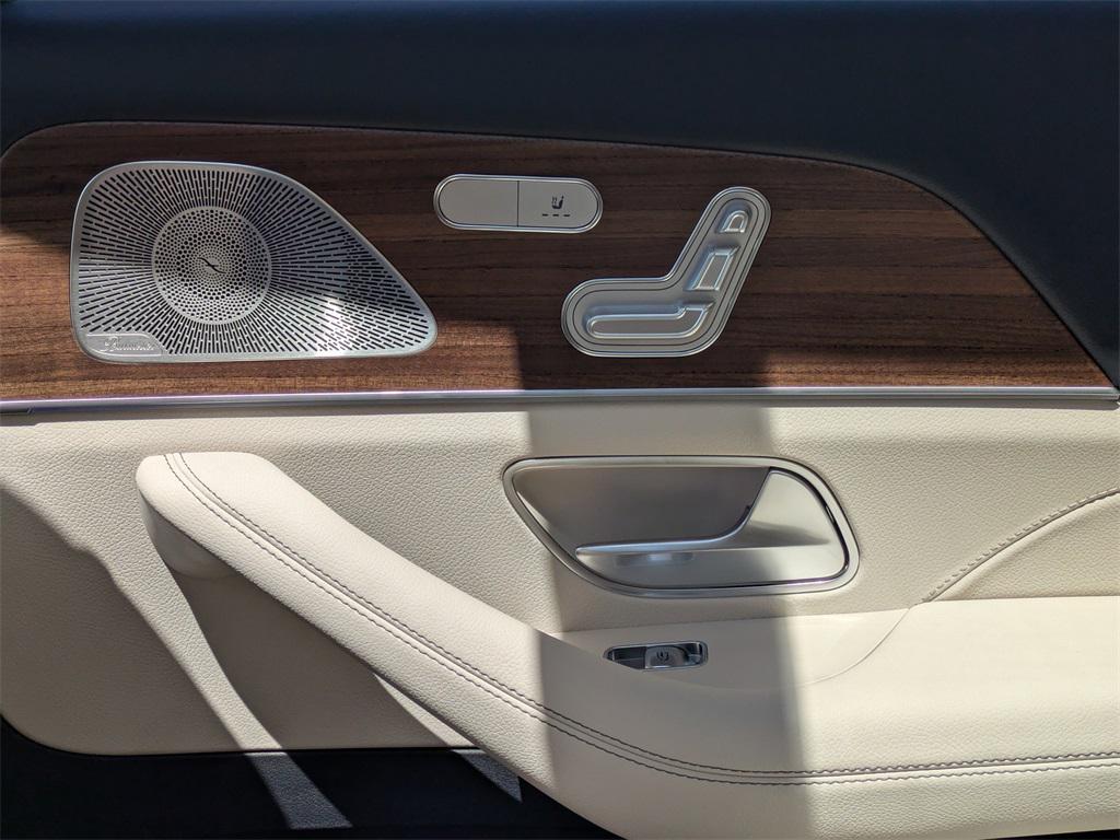 new 2026 Mercedes-Benz GLS 450 car, priced at $101,985