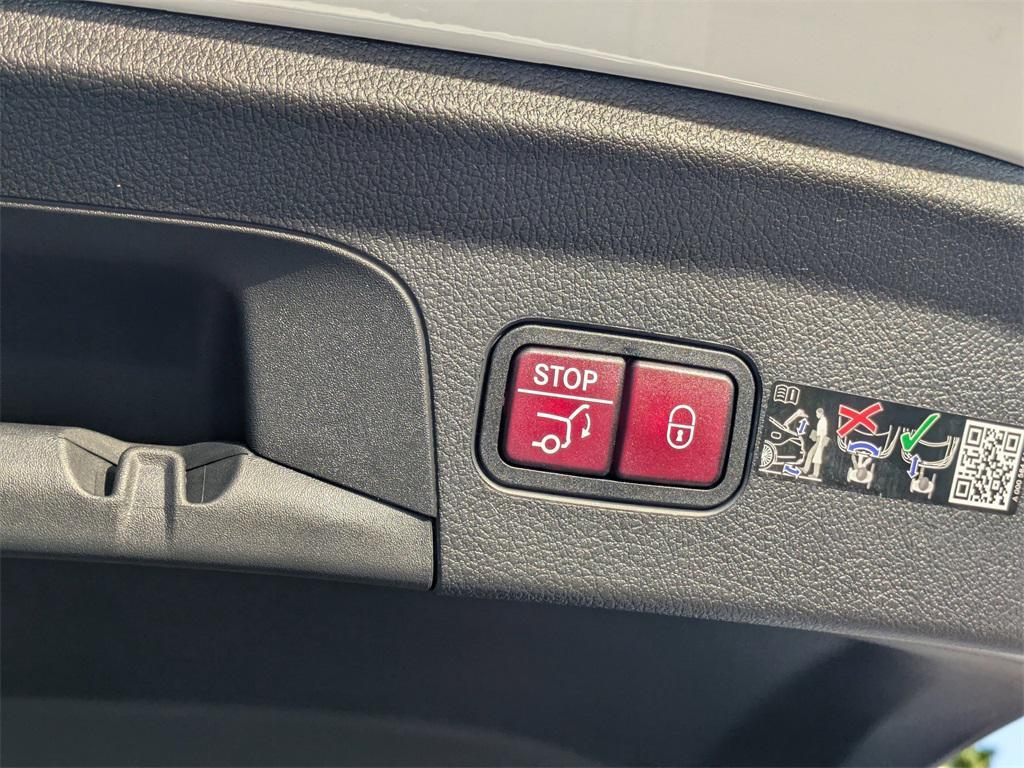 new 2026 Mercedes-Benz AMG GLE 53 car, priced at $103,015