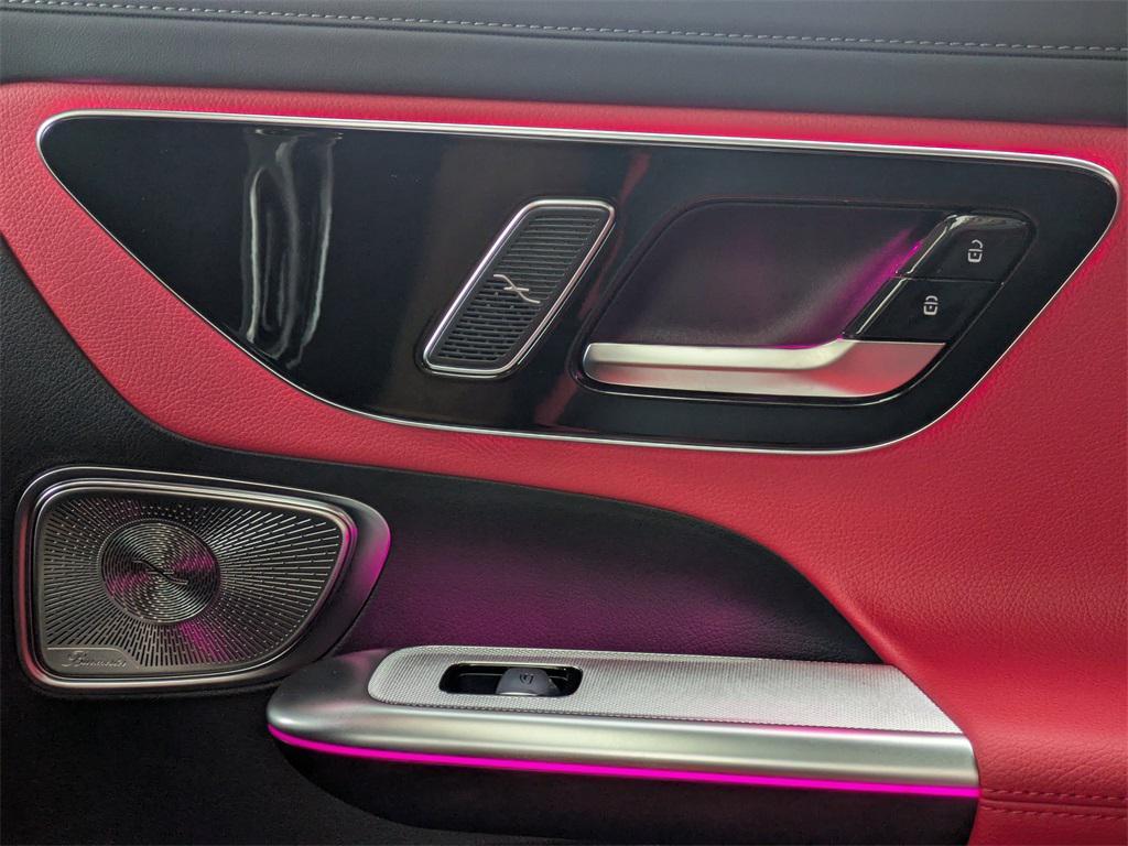 new 2025 Mercedes-Benz GLC 300 car, priced at $73,315
