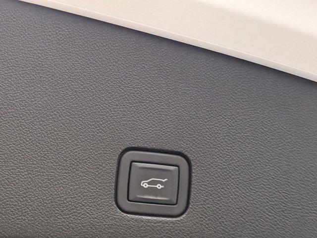 used 2023 Cadillac XT6 car, priced at $39,999