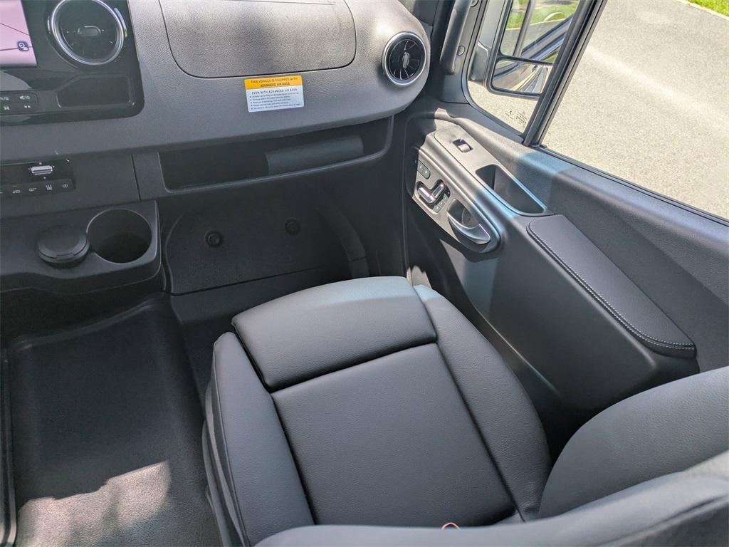 new 2025 Mercedes-Benz Sprinter 2500 car, priced at $90,634