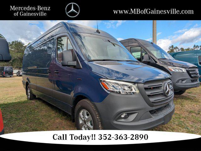 new 2024 Mercedes-Benz Sprinter 2500 car, priced at $88,863
