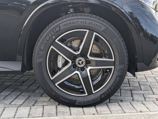 new 2025 Mercedes-Benz GLC 300 car, priced at $55,835