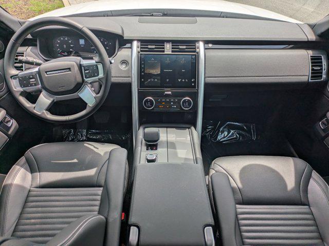 used 2025 Land Rover Discovery car, priced at $59,999
