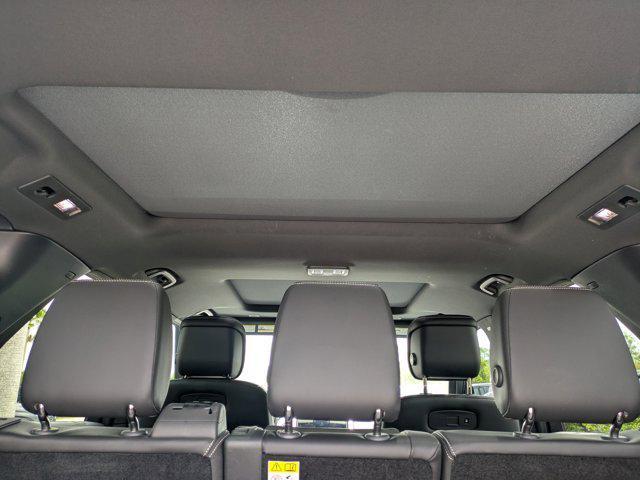 used 2025 Land Rover Discovery car, priced at $59,999