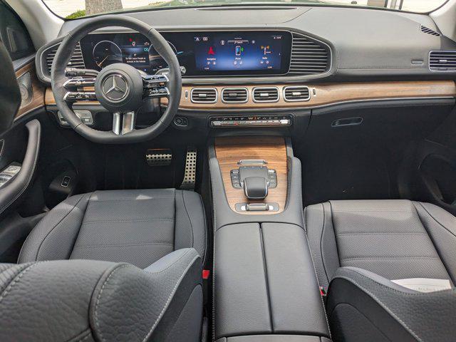 new 2025 Mercedes-Benz GLS 450 car, priced at $111,465