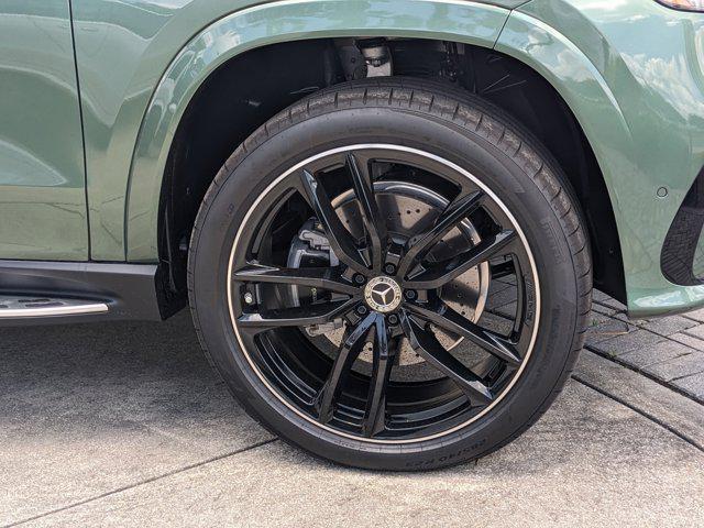 new 2025 Mercedes-Benz GLS 450 car, priced at $111,465