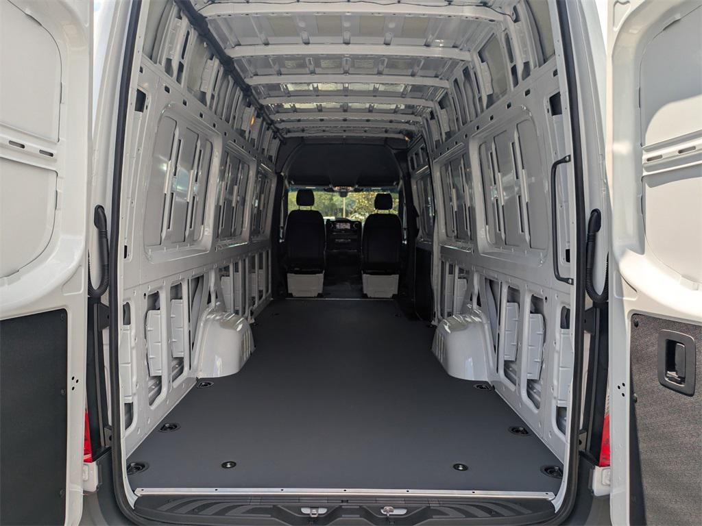 new 2025 Mercedes-Benz Sprinter 2500 car, priced at $72,648