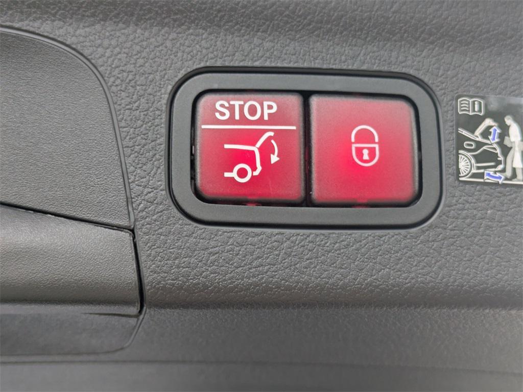 new 2025 Mercedes-Benz GLE 350 car, priced at $82,030