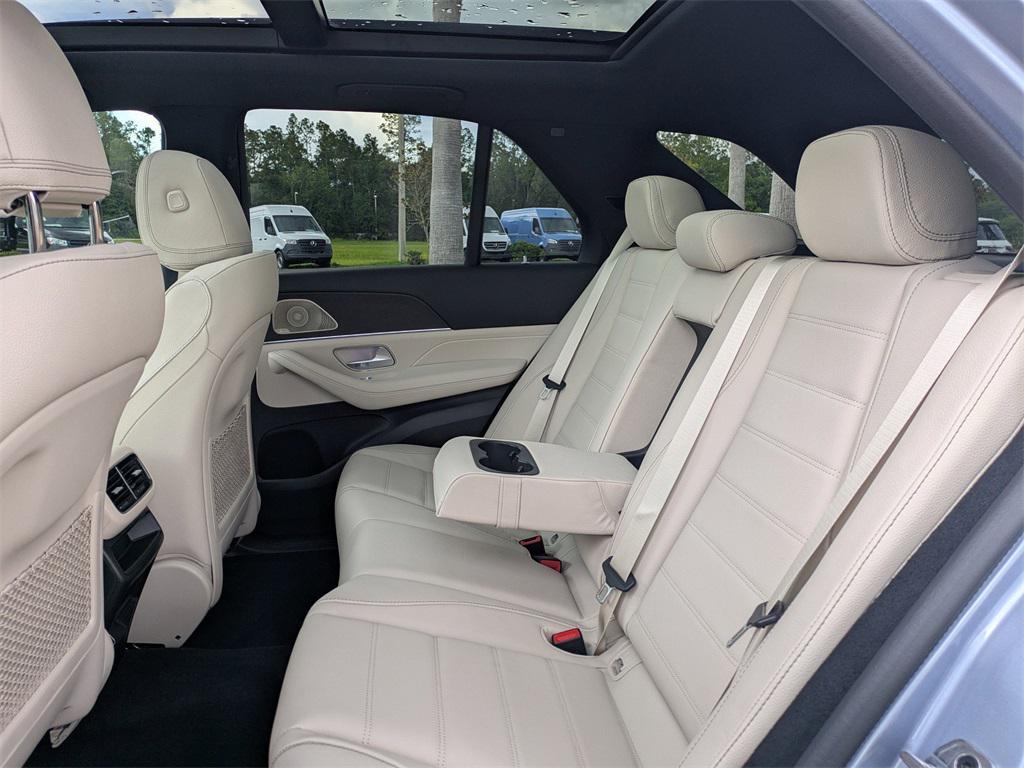 new 2025 Mercedes-Benz GLE 350 car, priced at $82,030