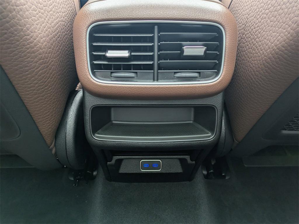 used 2025 Mercedes-Benz GLE 450 car, priced at $82,457