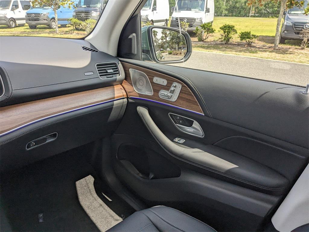 new 2025 Mercedes-Benz GLE 350 car, priced at $89,135