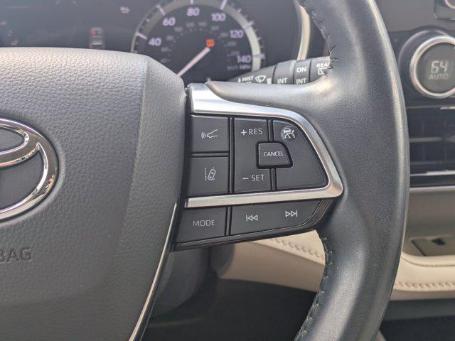 used 2021 Toyota Highlander car, priced at $31,991