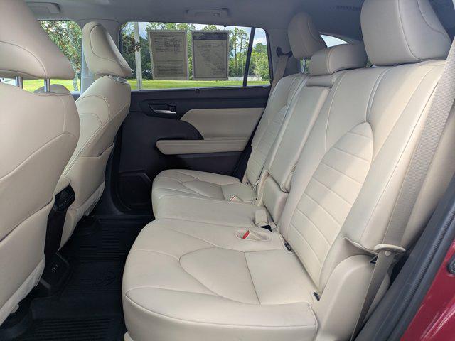 used 2021 Toyota Highlander car, priced at $31,991