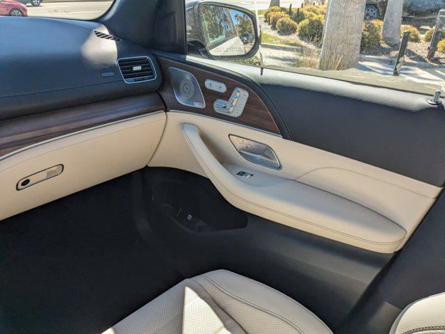 new 2025 Mercedes-Benz GLE 580 car, priced at $103,725