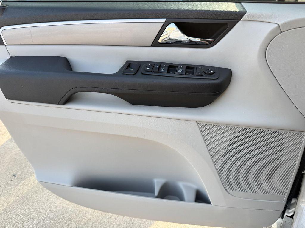 used 2014 Volkswagen Routan car, priced at $8,998