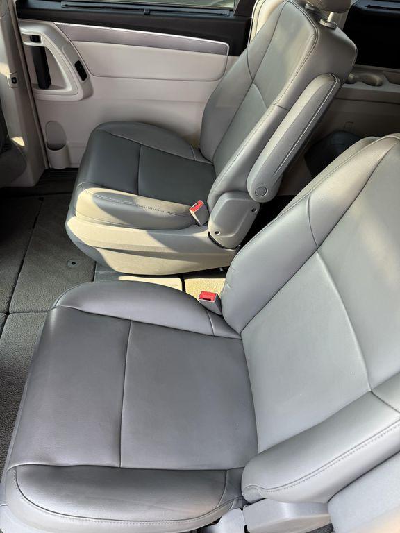 used 2014 Volkswagen Routan car, priced at $8,998