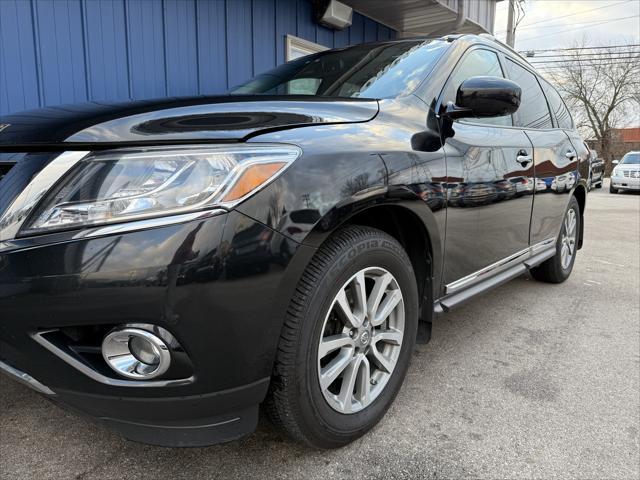 used 2016 Nissan Pathfinder car, priced at $7,998