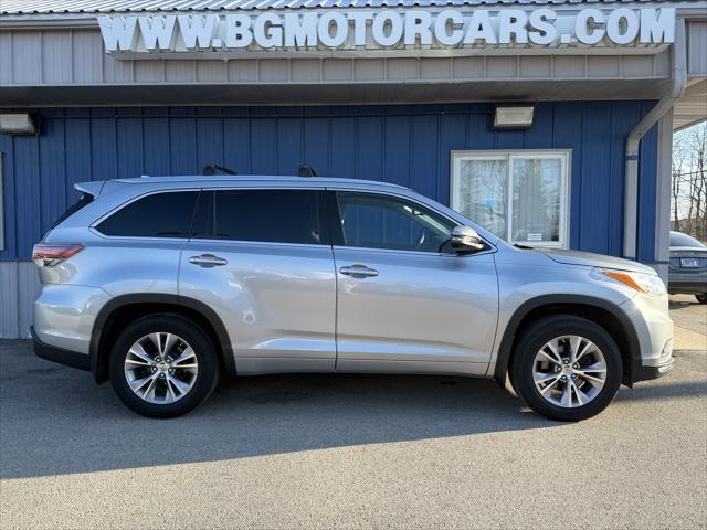 used 2015 Toyota Highlander car, priced at $17,498