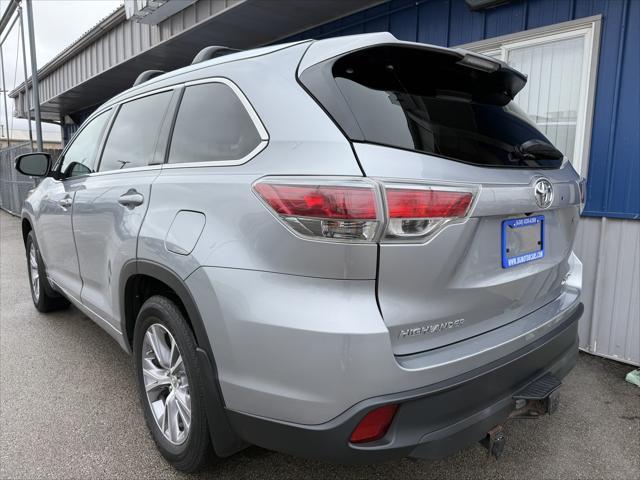 used 2015 Toyota Highlander car, priced at $17,498