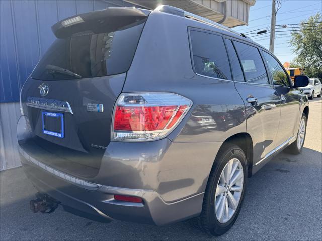 used 2011 Toyota Highlander Hybrid car, priced at $12,498