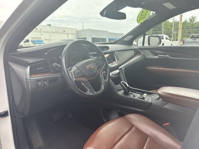 used 2022 Cadillac XT5 car, priced at $30,970