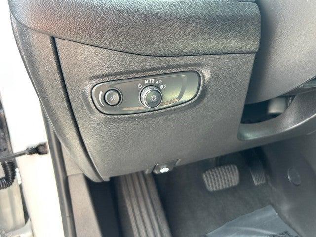 used 2022 Chevrolet Equinox car, priced at $20,998