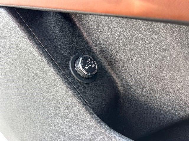 used 2021 Cadillac XT5 car, priced at $27,995