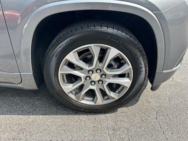 used 2021 Chevrolet Traverse car, priced at $32,977