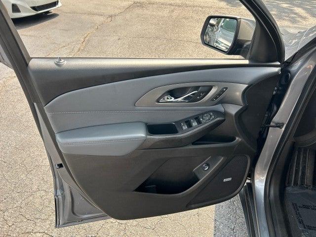 used 2021 Chevrolet Traverse car, priced at $32,977