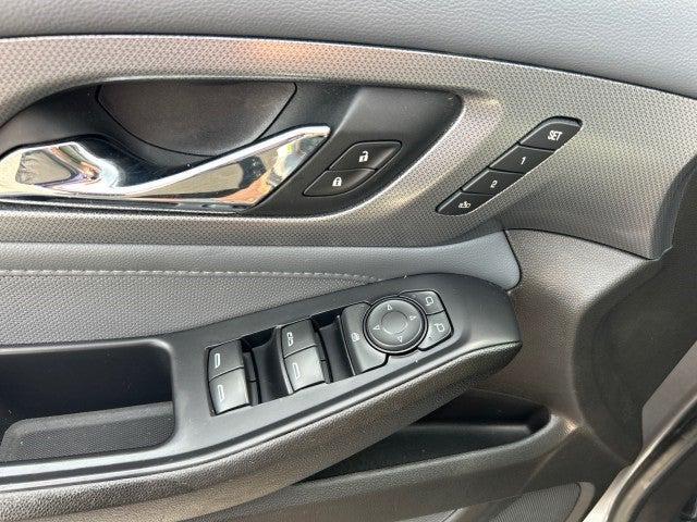 used 2021 Chevrolet Traverse car, priced at $32,977