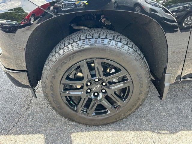 used 2024 Chevrolet Silverado 1500 car, priced at $52,995