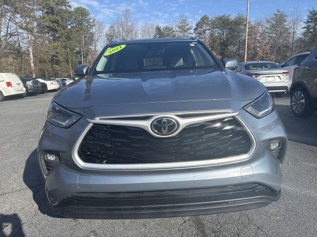 used 2021 Toyota Highlander car, priced at $26,783