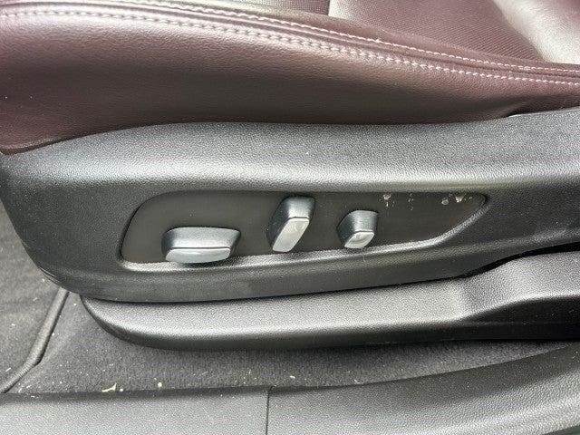 used 2022 Cadillac XT6 car, priced at $40,000
