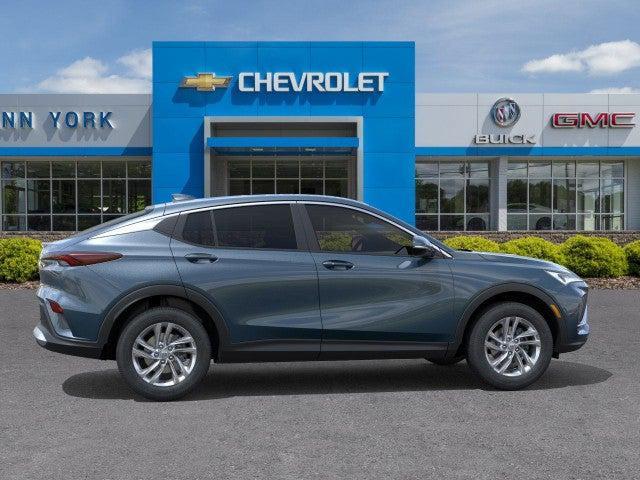 new 2025 Buick Envista car, priced at $27,030