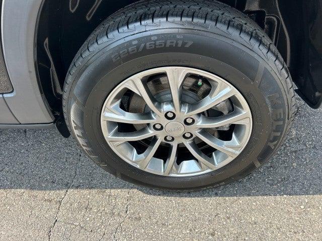 used 2020 Jeep Cherokee car, priced at $17,460