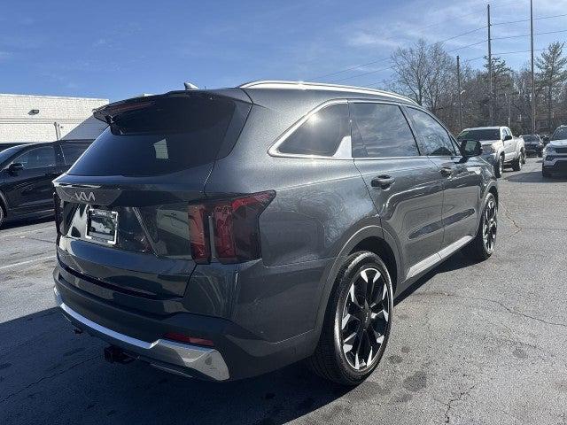 used 2024 Kia Sorento car, priced at $35,887