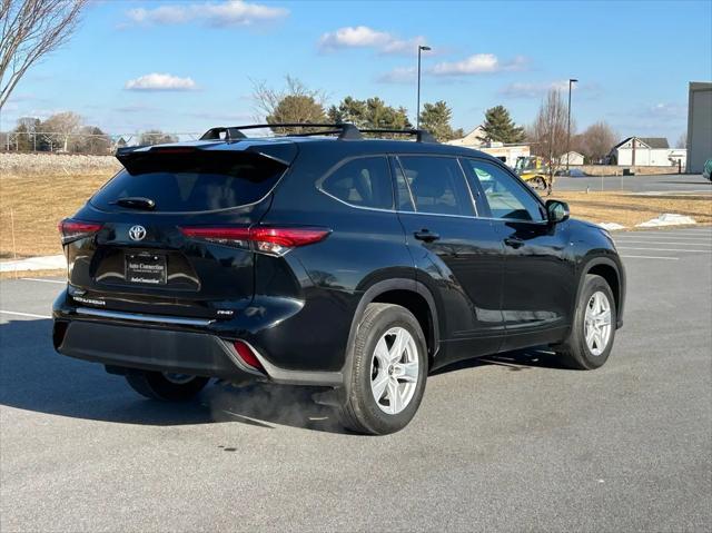 used 2022 Toyota Highlander car, priced at $26,997