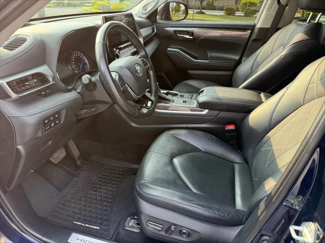 used 2021 Toyota Highlander Hybrid car, priced at $40,987