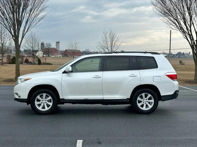 used 2012 Toyota Highlander car, priced at $12,997