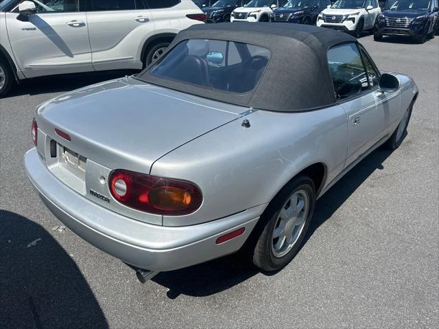 used 1992 Mazda MX-5 Miata car, priced at $13,997