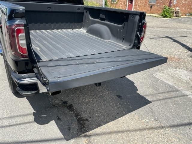 used 2018 GMC Sierra 1500 car, priced at $22,995