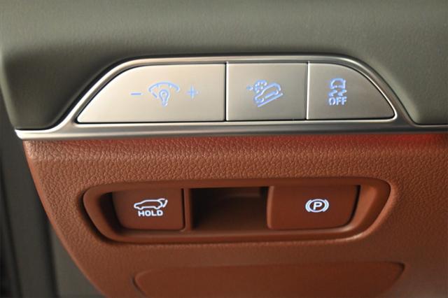 new 2025 Genesis GV80 car, priced at $81,017